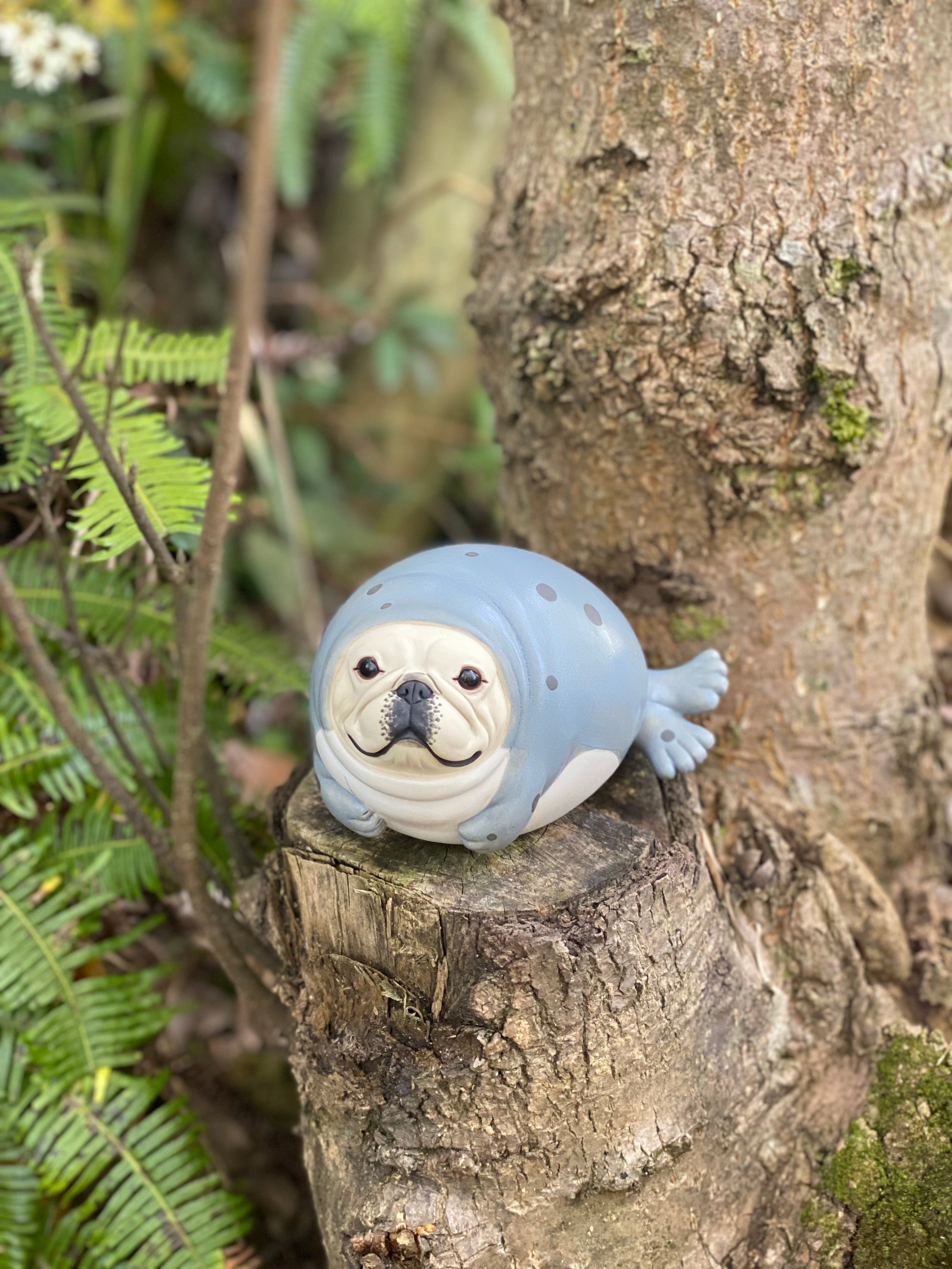 Pug Seal